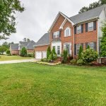 Artificial Grass vs Lawn for Your Home
